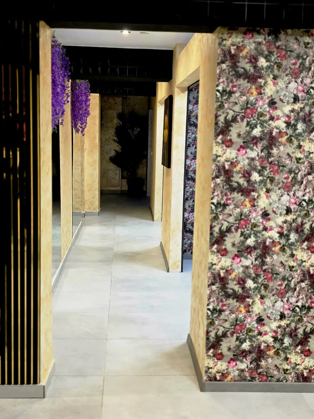 Interiorul salonului SCP Shine & Style pe Strada Baba Novac 9I, Sector 3